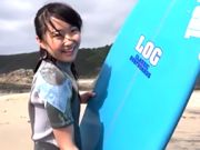 素人ハメ撮り　静岡のビーチで１●才の激カワサーファーをナンパ＆中出し。